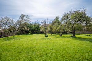 Gardens- click for photo gallery